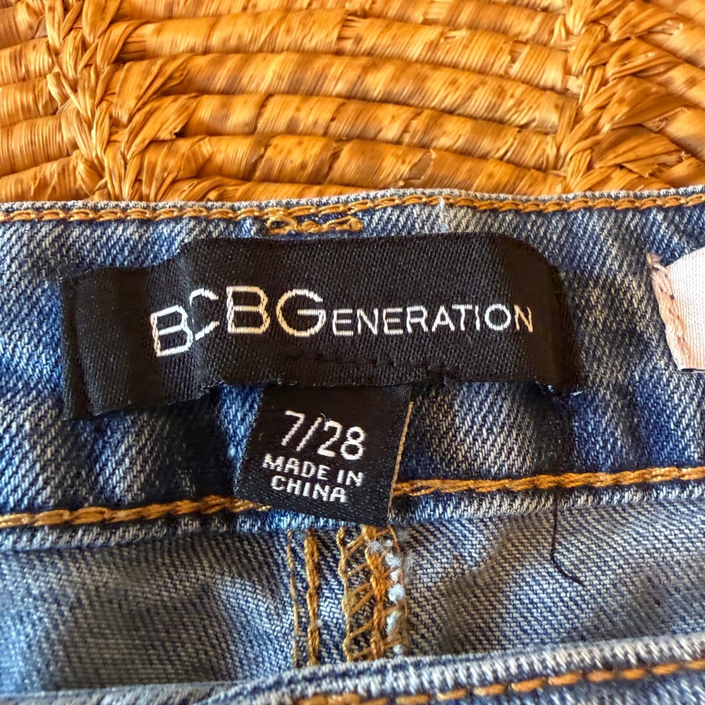 BCBGeneration Light Blue Pleated Trouser Jean Shorts - Picture 10 of 12